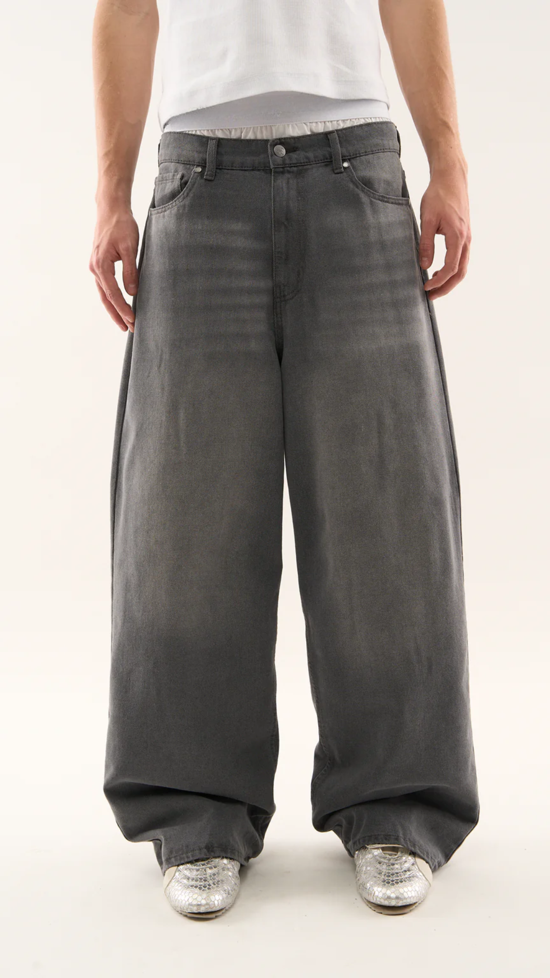Starry Jean - Washed Grey